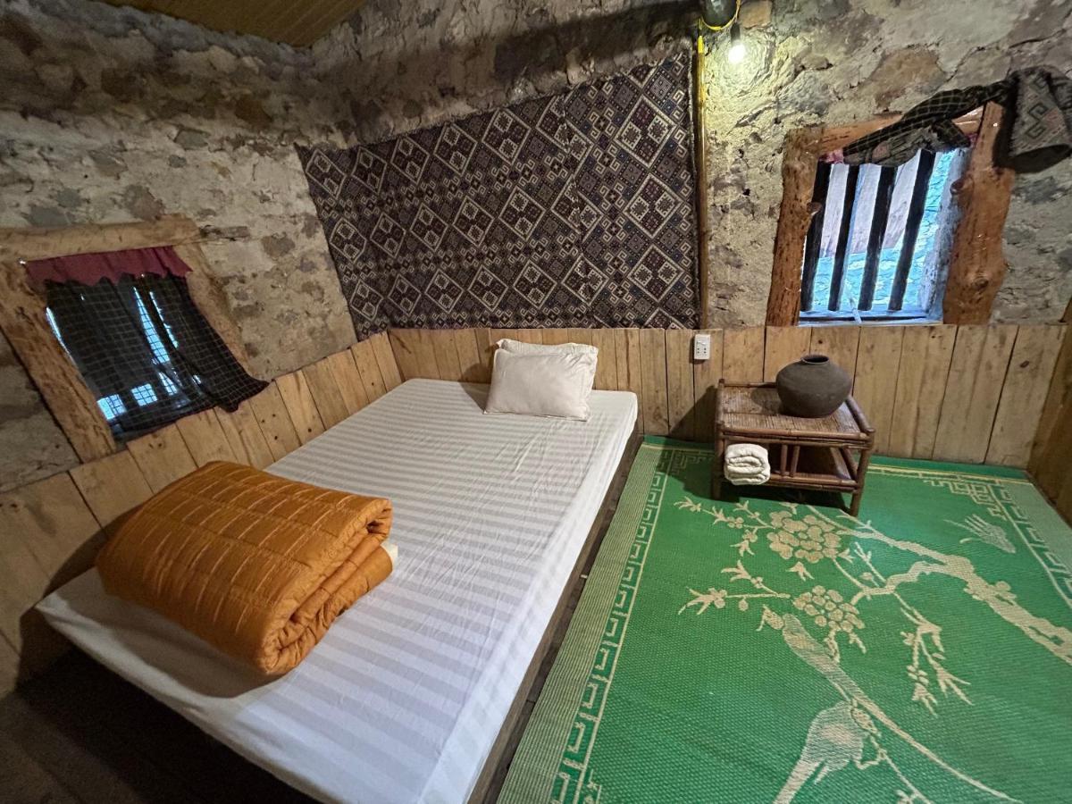 A Sy Ban Gioc Homestay - Nha San Da Co Cao Bang Dış mekan fotoğraf