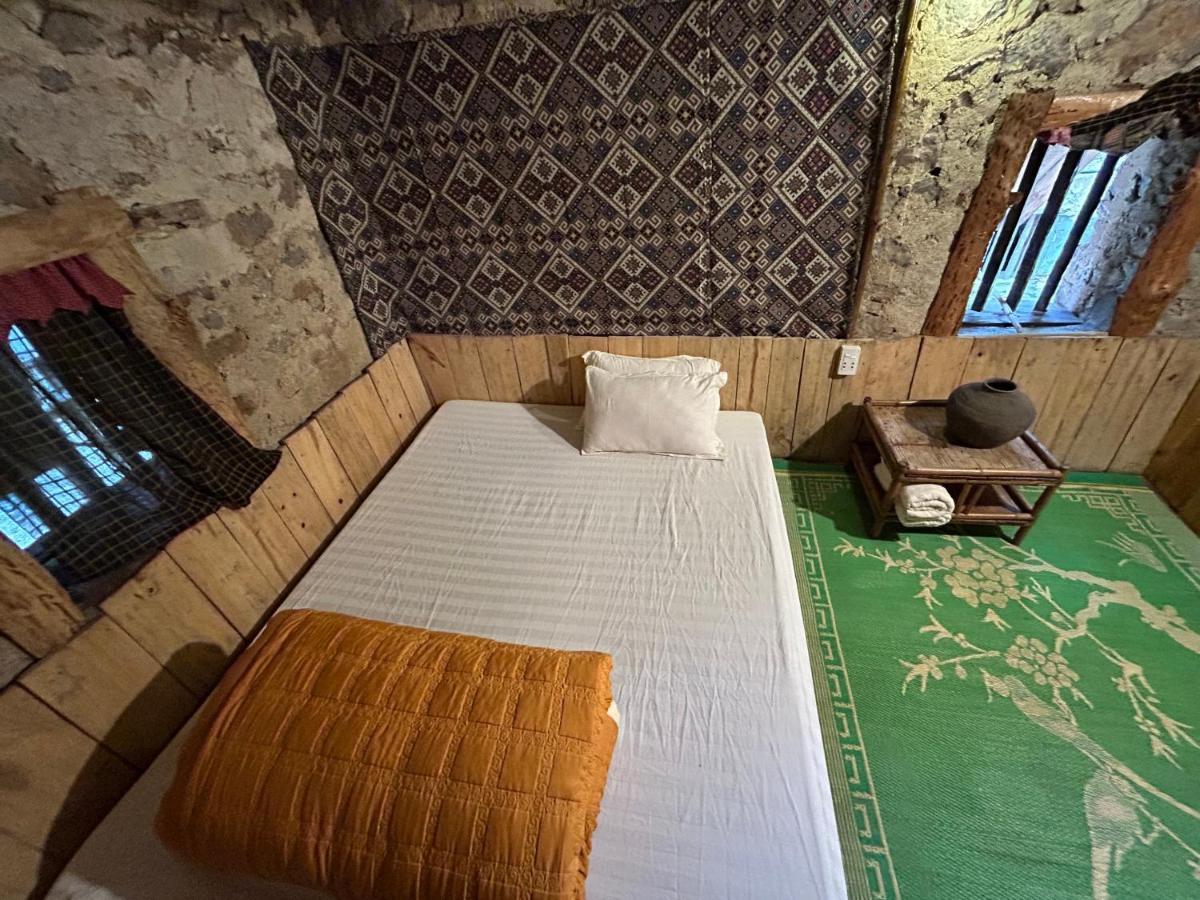 A Sy Ban Gioc Homestay - Nha San Da Co Cao Bang Dış mekan fotoğraf