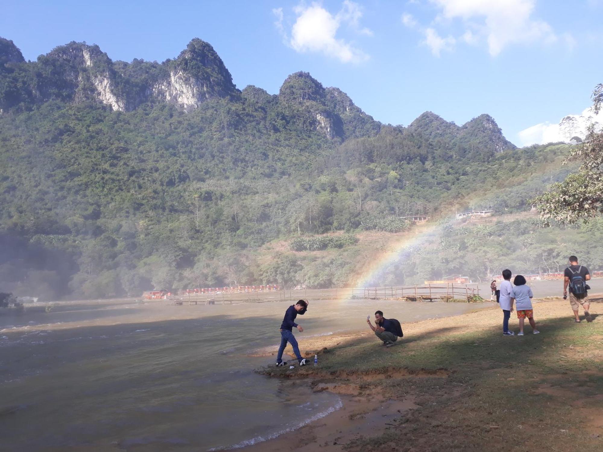 A Sy Ban Gioc Homestay - Nha San Da Co Cao Bang Dış mekan fotoğraf