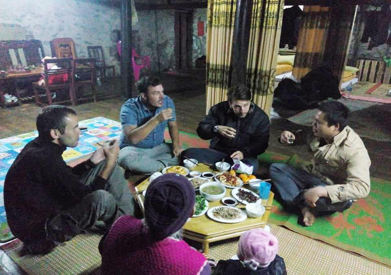 A Sy Ban Gioc Homestay - Nha San Da Co Cao Bang Dış mekan fotoğraf