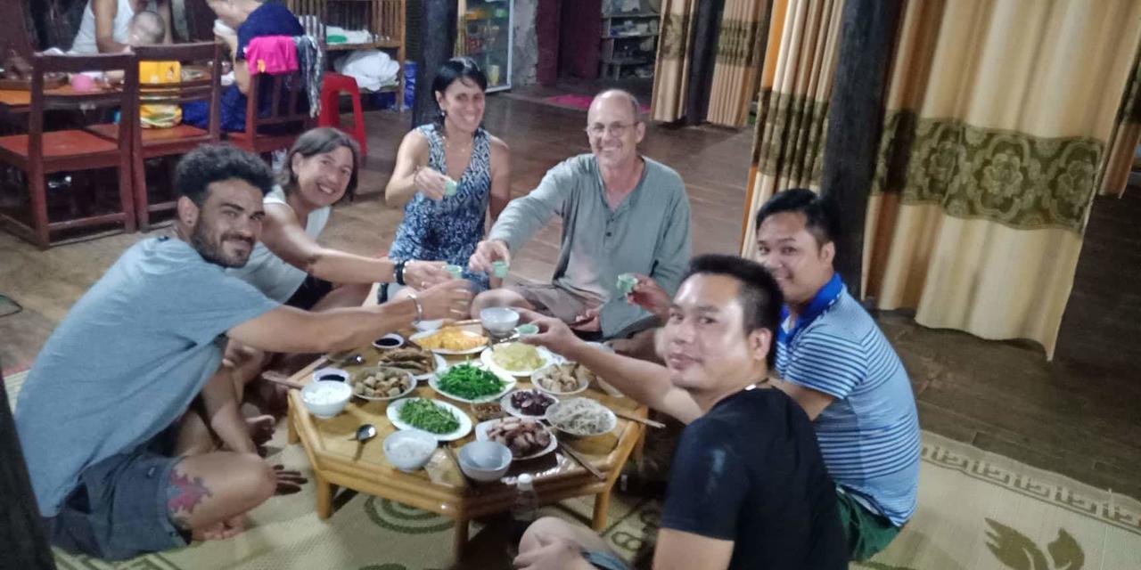 A Sy Ban Gioc Homestay - Nha San Da Co Cao Bang Dış mekan fotoğraf